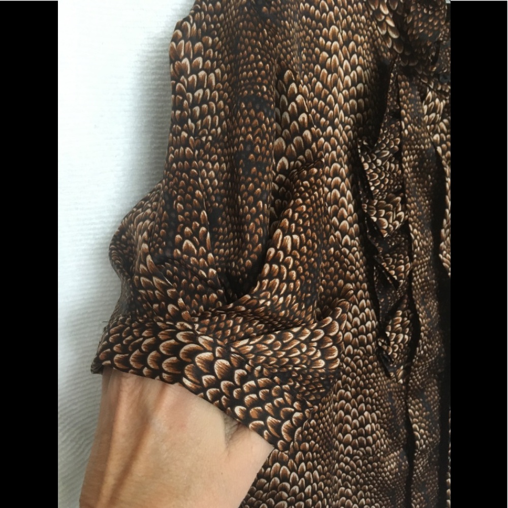 Worthington Petite snakeskin pattern blouse - Picture 4 of 7